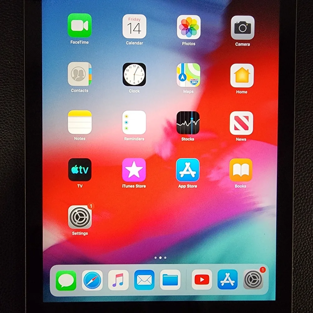 Apple iPad - Black